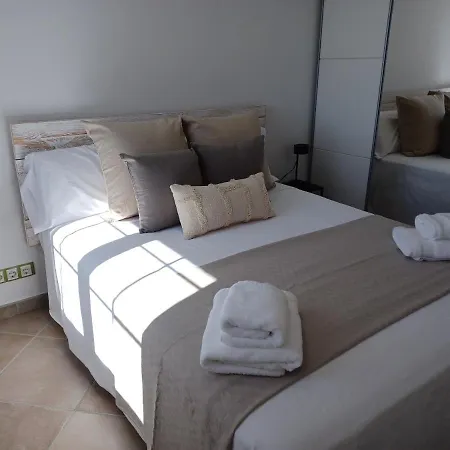 Piscina De Sal Barbacoa Wifi, Parking Gratis, 3 Min Pga Casa El Roble * Girona