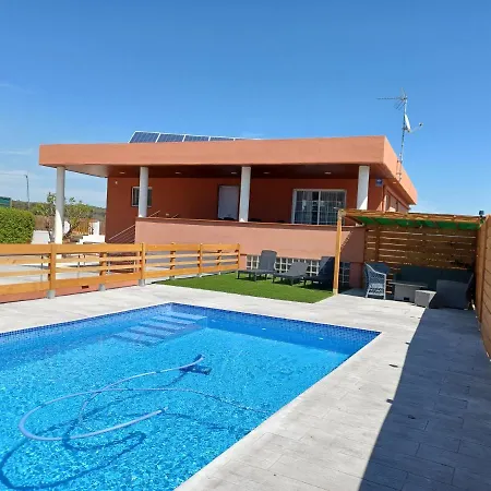 Piscina De Sal Barbacoa Wifi, Parking Gratis, 3 Min Pga Casa El Roble Holiday home