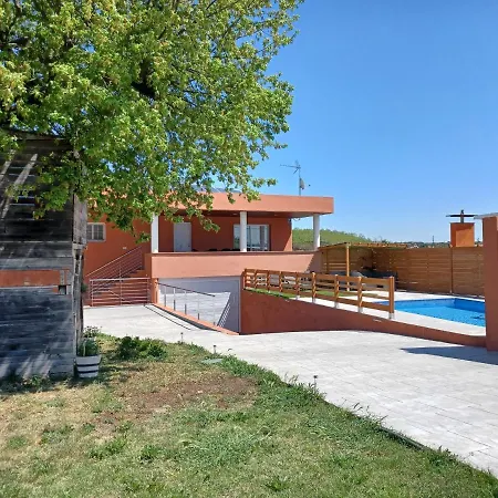 Piscina De Sal Barbacoa Wifi, Parking Gratis, 3 Min Pga Casa El Roble *