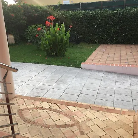 Dom wakacyjny Piscina De Sal Barbacoa Wifi, Parking Gratis, 3 Min Pga Casa El Roble