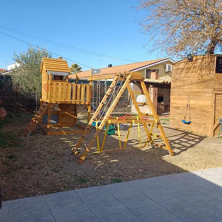 Feriehus Piscina De Sal Barbacoa Wifi, Parking Gratis, 3 Min Pga Casa El Roble *